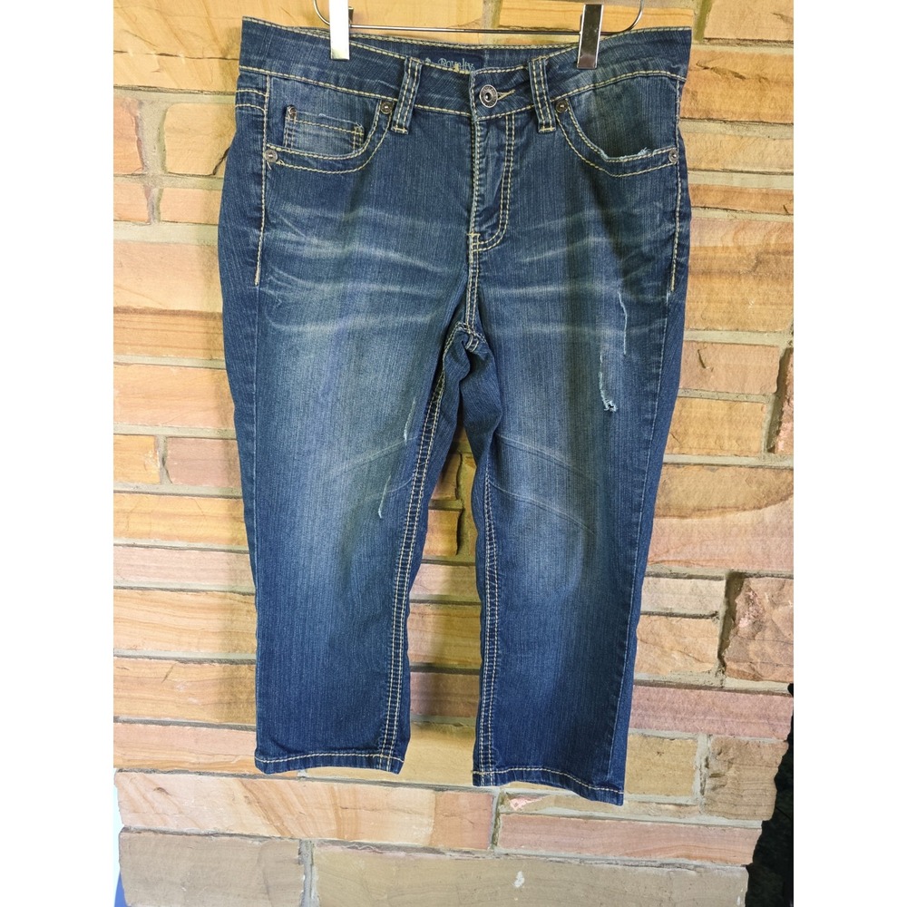 YMI Royalty Jeans Women's Size 8 Capris Crop Stretch Distressed, Embellished